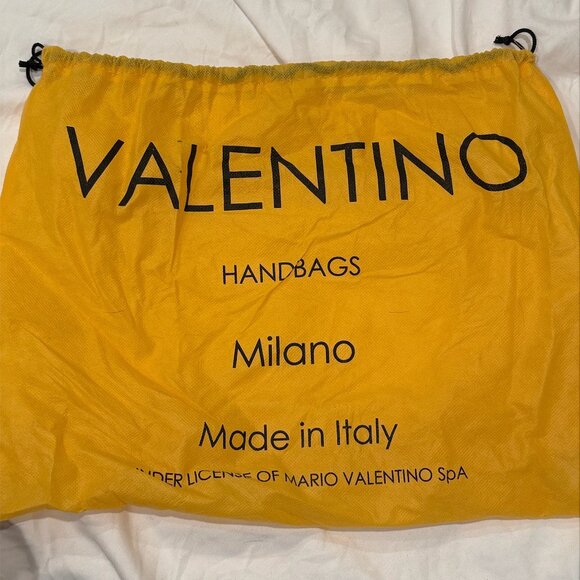 Valentino crossbody bag - excellent condition - Picture 2 of 4